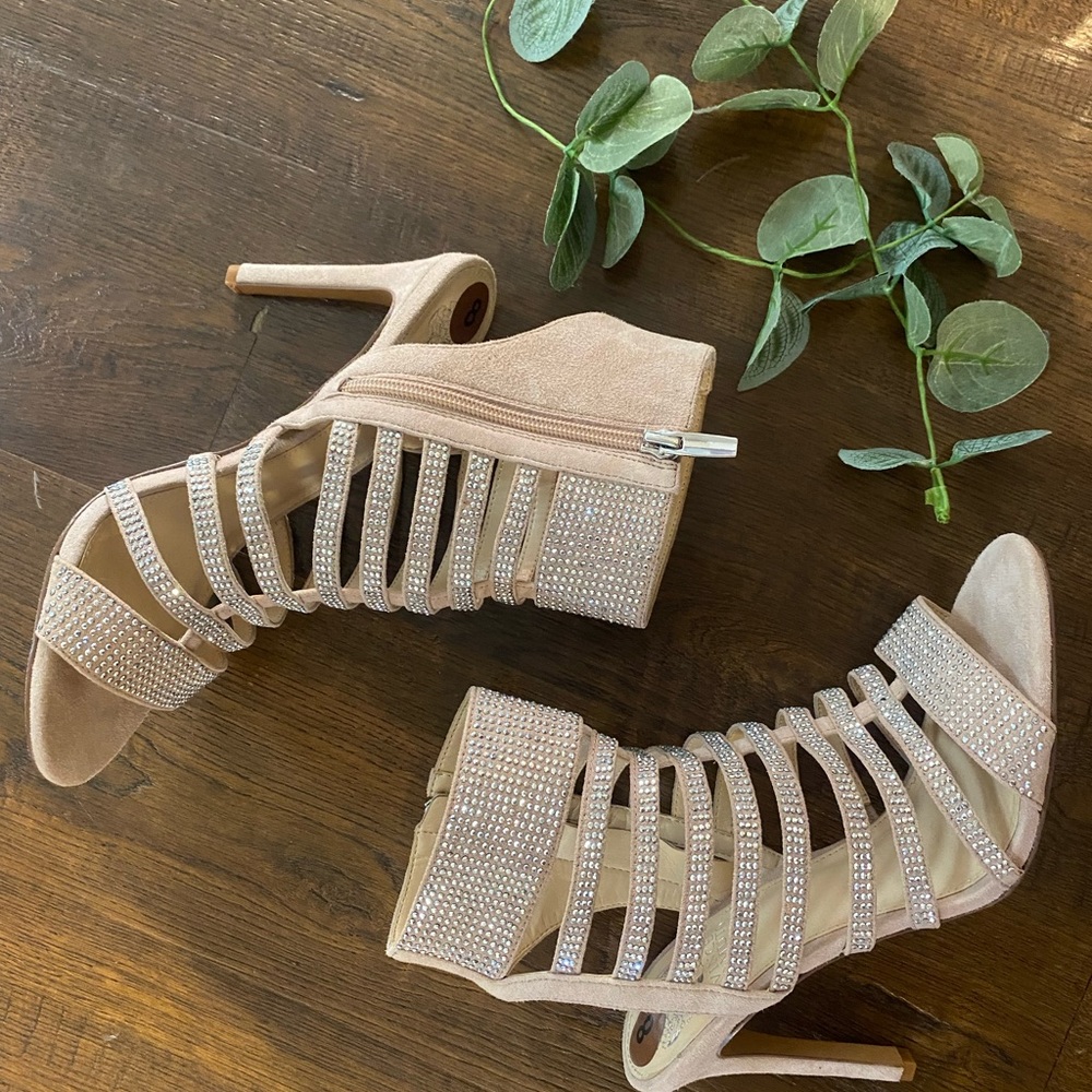 Woman dress sandals